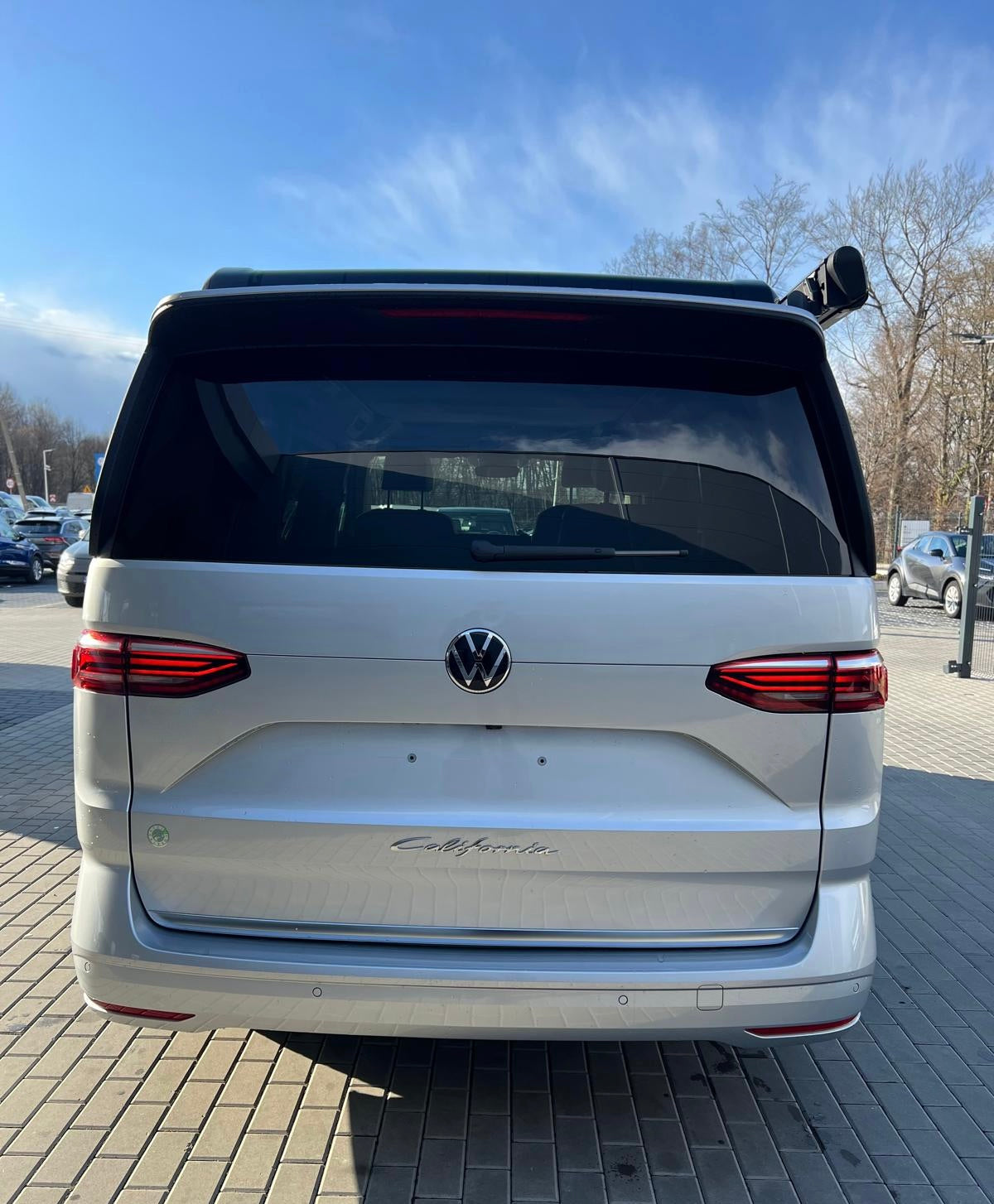 Volkswagen California T7 Beach Camper 2025 – Image 2